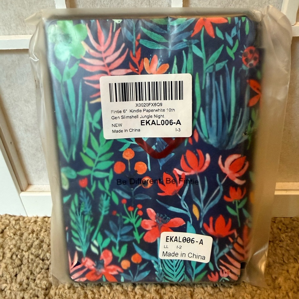 SlimShell Case for Kindle Paperwhite 10th Gen - Floral Jungle Night print